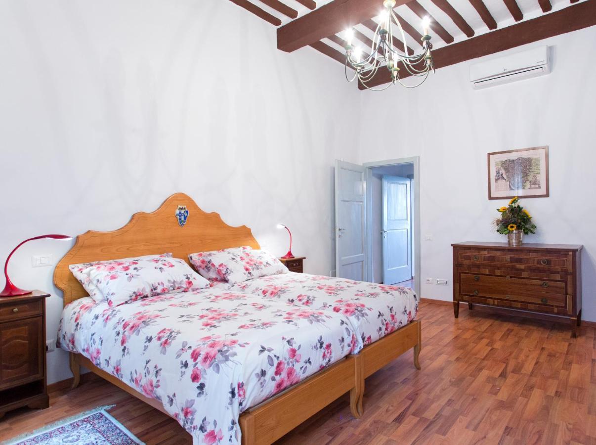Ferienwohnung Residenza D'Epoca Palazzo Piccolomini Siena Exterior foto