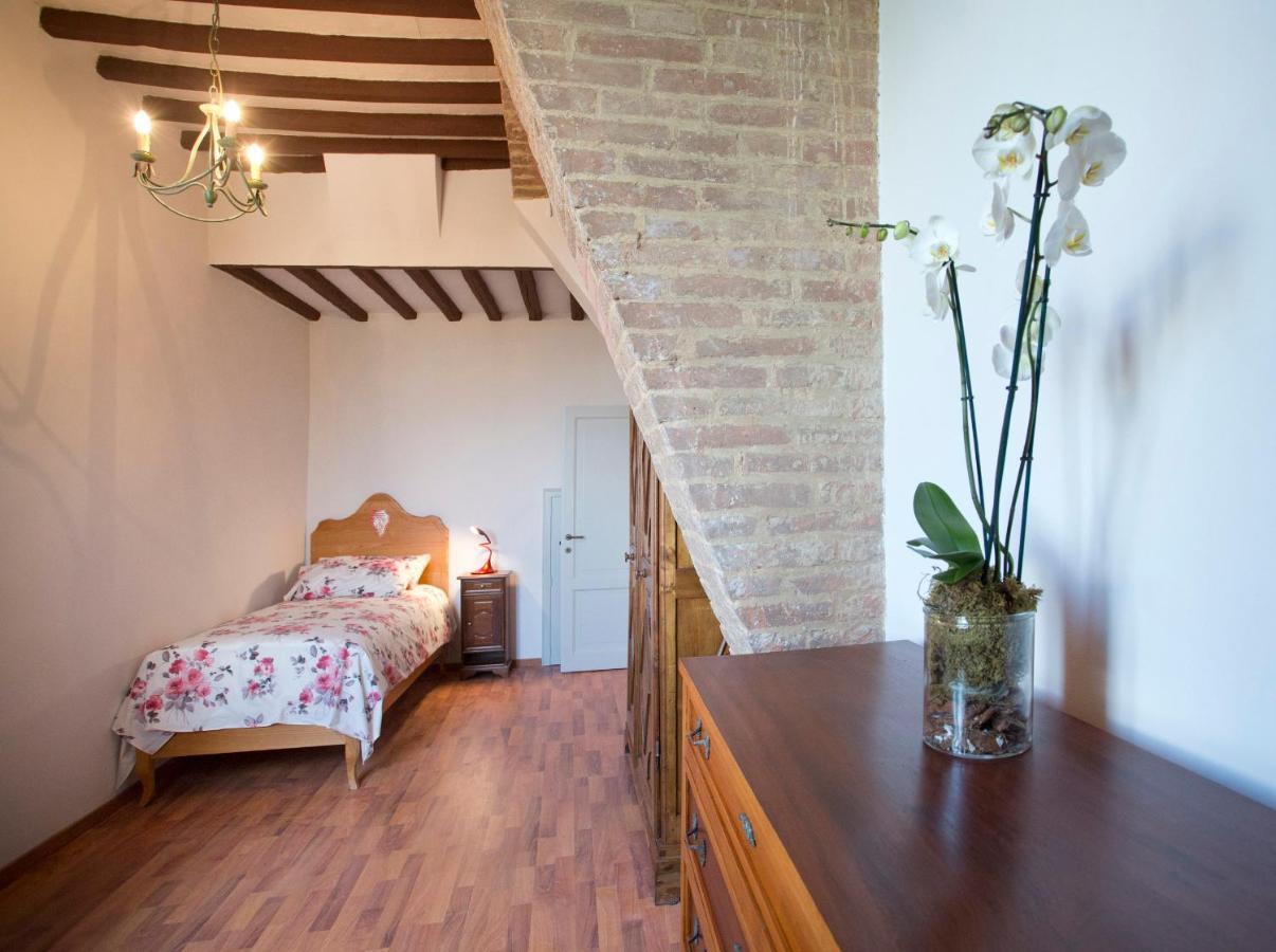 Ferienwohnung Residenza D'Epoca Palazzo Piccolomini Siena Exterior foto