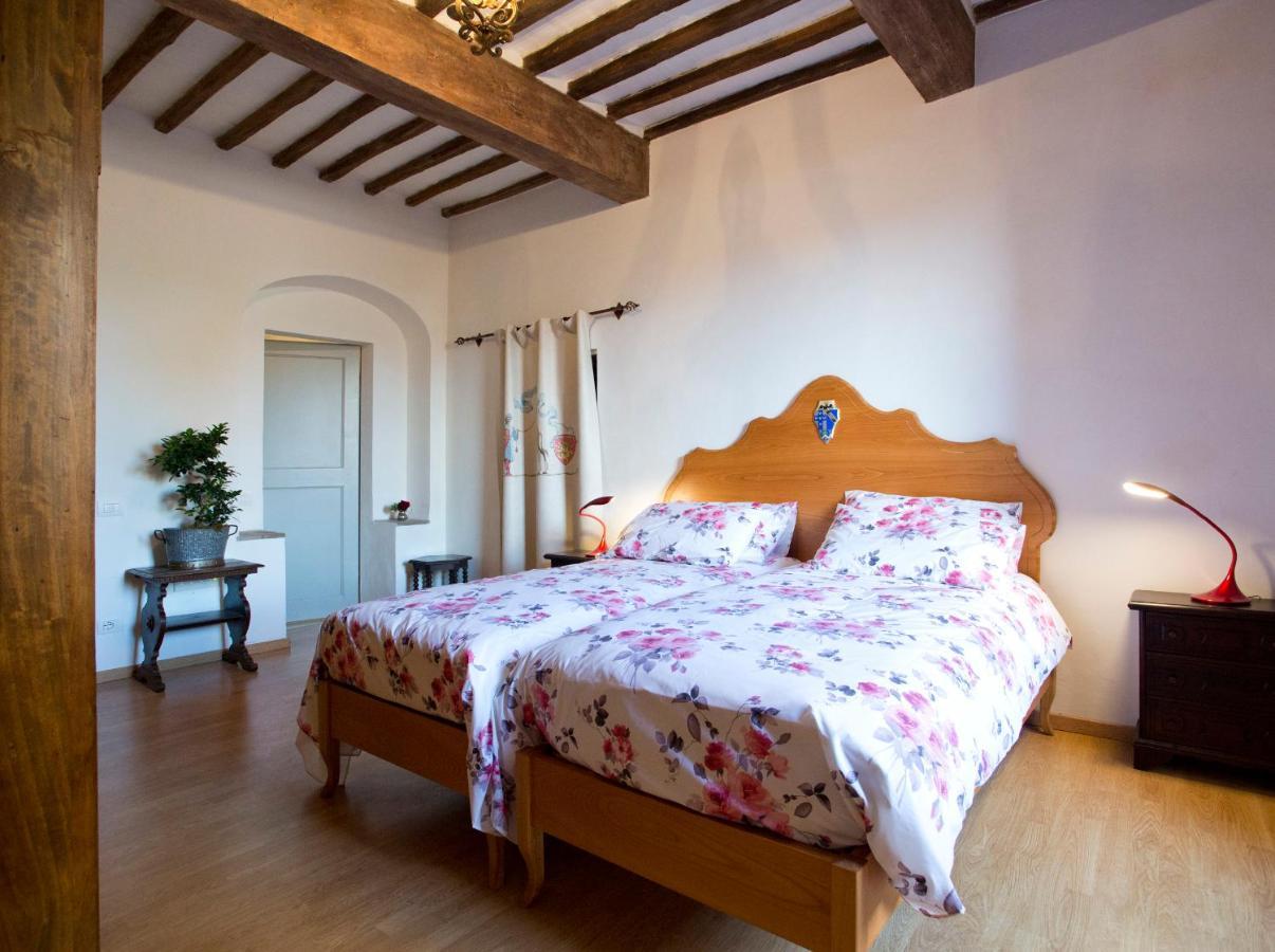 Ferienwohnung Residenza D'Epoca Palazzo Piccolomini Siena Exterior foto