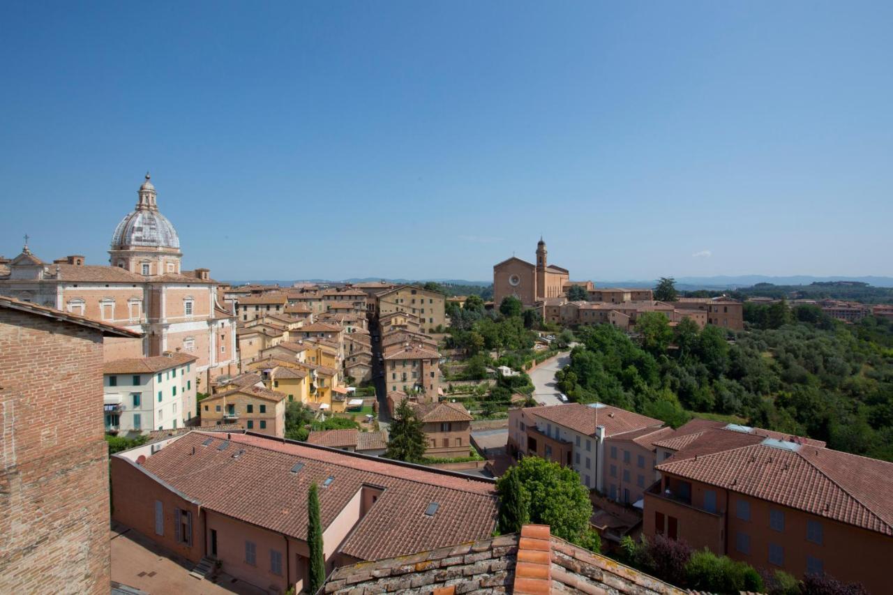 Ferienwohnung Residenza D'Epoca Palazzo Piccolomini Siena Exterior foto